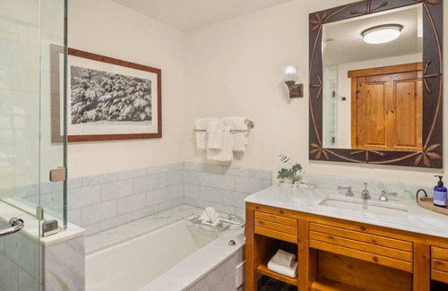 Stowe Area Cabin | #374 | Studio | Remodeled Studio | 3rd Floor Mt Mansfield Views