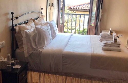 Leza House | 375 m² House ∙ 5 bedrooms ∙ 12 guests