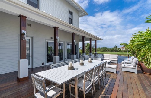 Seven Mile Beach House | 378 m² House ∙ 5 bedrooms ∙ 12 guests