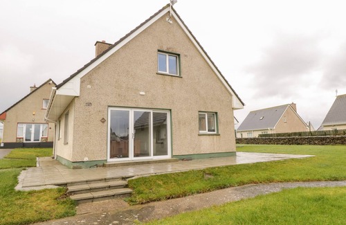 Enniscrone Cottage | 38 Carrowhubbock Holiday Village