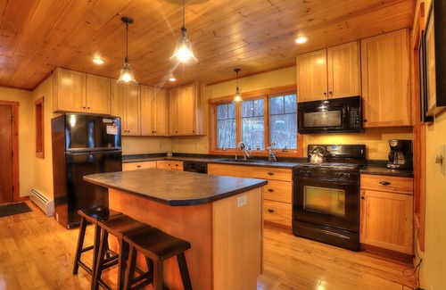 Rangeley House | 39 Adams Wulff - Large and spacious home with a hot tub!