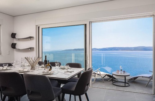 Mimice House | 390 m² House ∙ 6 bedrooms ∙ 14 guests