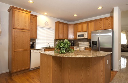 Littleton House | 3900 sq ft. Beautiful luxury home Next to C-470 and Red Rocks Amphitheater