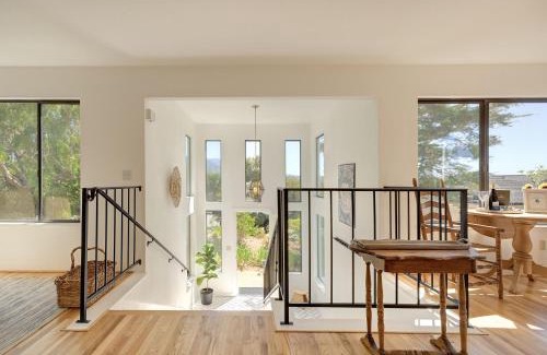 Hatton Fields House | 3950 Fuente de Cantos home