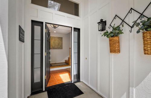 Northeast Carmel House | 3974 Carmel Unwind home