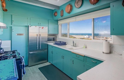 Pacific Grove House | 3976 Mirka's Beach House, Oceanfront Near Asilomar