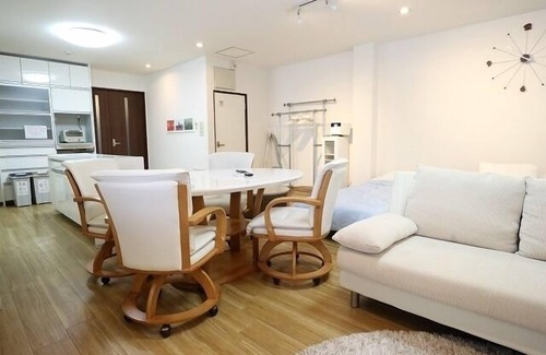 Naniwa House | 3A Spacious room with Built-in Kitchen