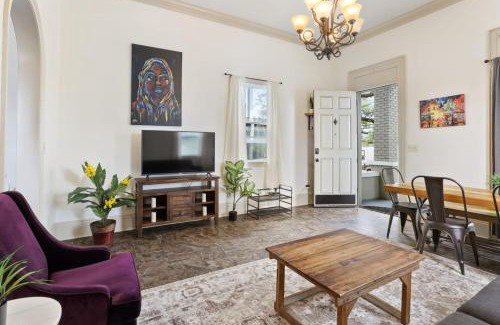 Faubourg Delassize House | 3BD HOME STEPS TO SAINT CHARLES Gated Parking