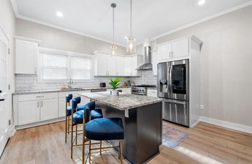 Lower Lawrenceville House | 3BD with Rooftop & BBQ - 7Mins to Downtown Pittsburgh