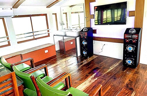 Alappuzha Boat Rental | 3bedroom private houseboat OR 3bedroom suite