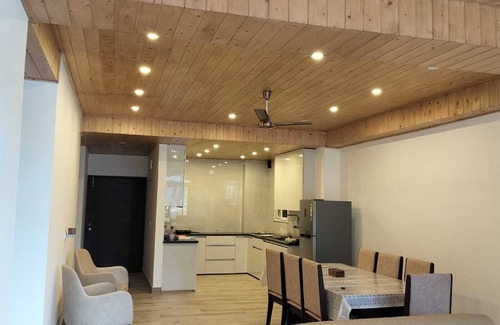 Dharampur Apartment | 3BHK fully furnished apartment in tranquil Dharampur with stunning mountain view