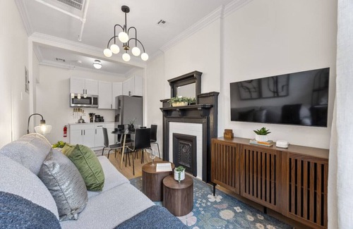 Harlem Apartment | 3BR Brownstone near Subway & Columbia Uni