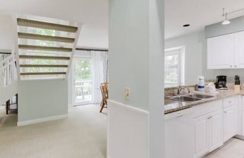 Shipyard Plantation House | 3BR End Unit Townhome | Bikes Included | Near Hilton Head Beach