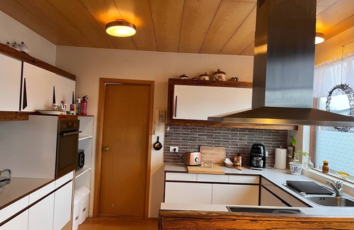 Keflavik House | 3BR Keflavík Home – Sleeps 6 – 8 Min to KEF Airport