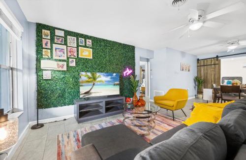 North Andrews Gardens House | 3BR Mini Oasis - Pool, Game Lounge and Near Beaches