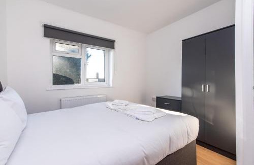 Newark upon Trent House | 3BR Nottingham House, WiFi & Free On-Street Parking