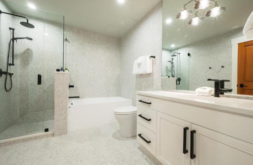Nordic Estates House | 3BR, Taluswood Heights, Luxury, Private Hot Tub, Ski-in Ski-Out, by Harmony Whistler