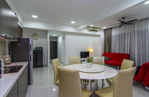 Chow Kit Apartment | 3BR Top KLCC View at Regalia Residence