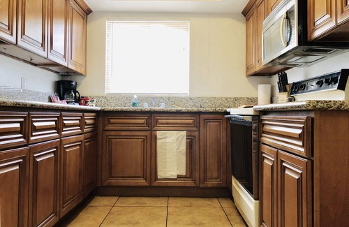 Beverly Green Apartment | 3BRApartment,BestLocation,Strip,LVCC,LasVegas,Sphere,MusicFestival,Vacation,pool