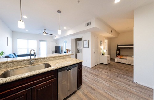 Katy Condo | 3E| Cozy One Bedroom in Gated Condo by a Lifestyle Center in Katy, TX