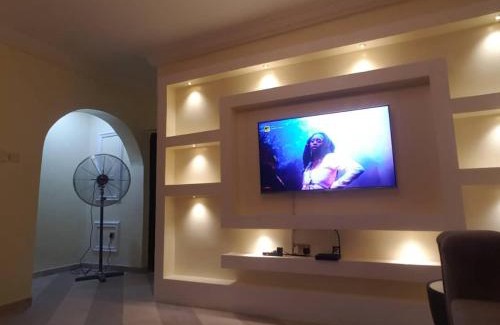 Oshodi-Isolo Apartment | 3JD Lavishly Furnished 3-Bed Apartment