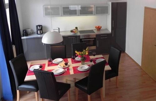 Plagwitz Apartment | 3Zi.-Apartment 'Karl-Heine', perfectly located apartment in Plagwitz (WLAN)