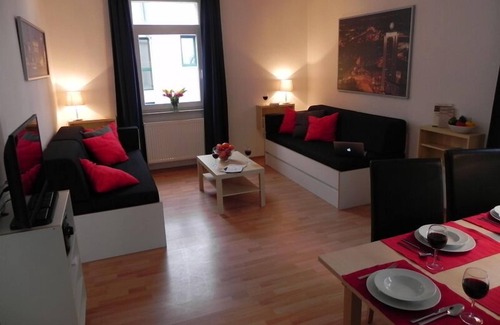 Plagwitz Apartment | 3Zi.-Apartment 'Karl-Heine', perfectly located apartment in Plagwitz (WLAN)