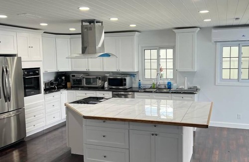 Cherokee House | 4,000 sq ft Beach Front with Heated Pool on Casaurina Beach, Abaco