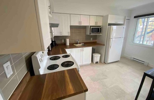 Bellerive Apartment | 4,5 près du fleuve, parkingn(At Corner store) bus