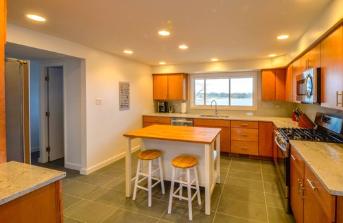 Ingleside House | 4 Acres of private lakefront - Fox Chain Of Lakes - 1 hour from Chicago