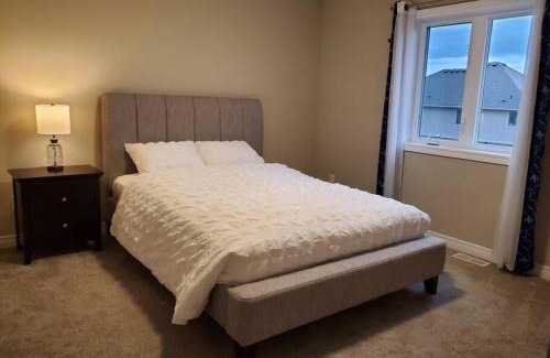 Stratford House | 4 BD Family Retreat