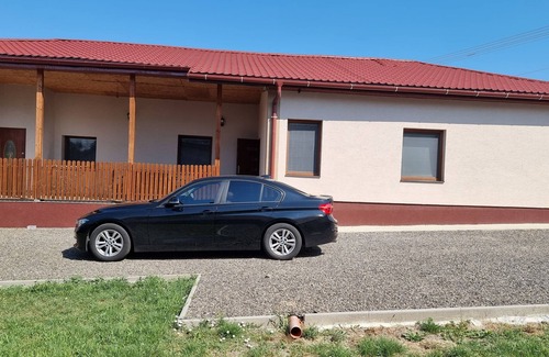 Moravany House | 4 bed bungalow