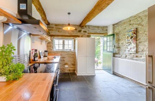 Tremain House | 4 bed in Aberporth 79046