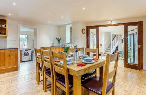 Kingsnorth House | 4 Bed in Ashford 86647