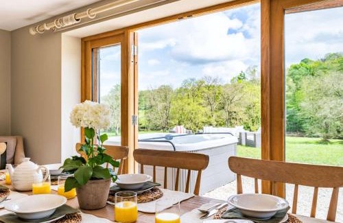Acrefair House | 4 Bed in Chirk 87675