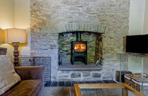 Westbrook Court House | 4 Bed in Hay-on-Wye Town BN116