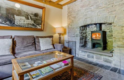 Westbrook Court House | 4 Bed in Hay-on-Wye Town BN116