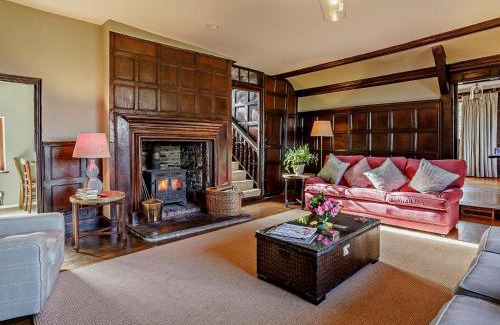 Llanover House | 4 Bed in Llanover 91243