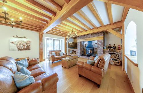 Glandyfi House | 4 Bed in Talybont oc-y32384