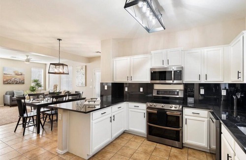 Seville House | 4-bedroom, 3 Bath Home in Gilbert—Pets Welcome