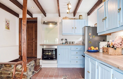 Llanelli Cottage | 4 bedroom accommodation in Pwll near Llanelli
