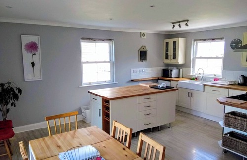 Berwick-upon-Tweed Cottage | 4 bedroom accommodation in Lamberton, near Berwick