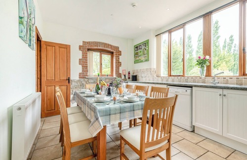 Woolland Cottage | 4 bedroom accommodation in Blandford Forum