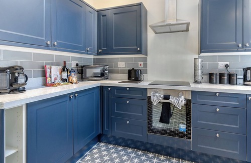 Mountain Ash Cottage | 4 bedroom accommodation in Rhondda Valley