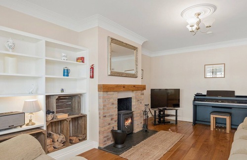 Neyland Cottage | 4 bedroom accommodation in Burton, South Pembrokeshire
