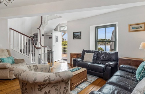 Neyland Cottage | 4 bedroom accommodation in Burton, South Pembrokeshire