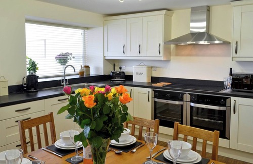 Cwmtirmynach Cottage | 4 bedroom accommodation in Llangwm, near Corwen