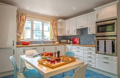 Little Haven Cottage | 4 bedroom accommodation in Little Haven