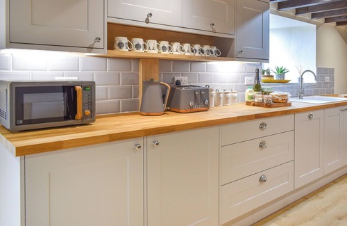 Caernarfon Cottage | 4 bedroom accommodation in Llanllyfni, near Beddgelert