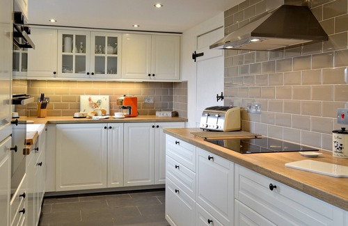 Llandovery Cottage | 4 bedroom accommodation in Rhandirmwyn, near Llandovery